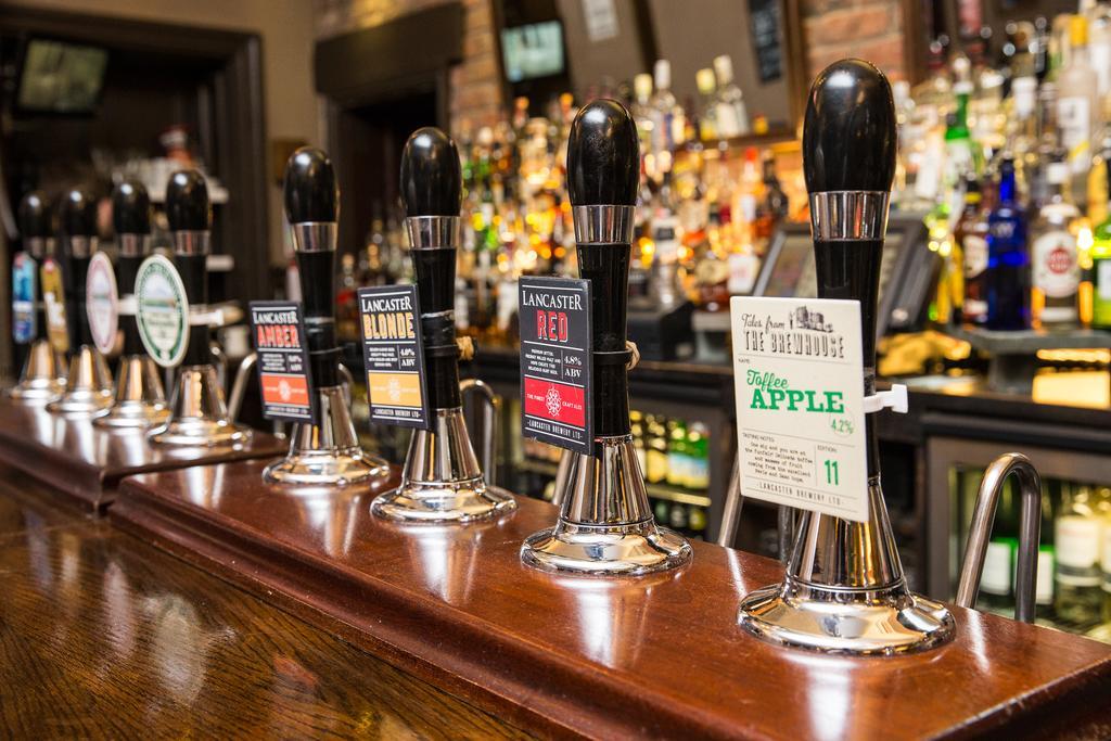 The Duke Of Edinburgh Hotel & Bar Barrow-in-Furness Dış mekan fotoğraf
