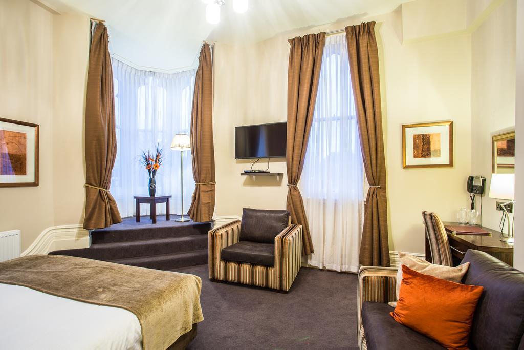 The Duke Of Edinburgh Hotel & Bar Barrow-in-Furness Dış mekan fotoğraf