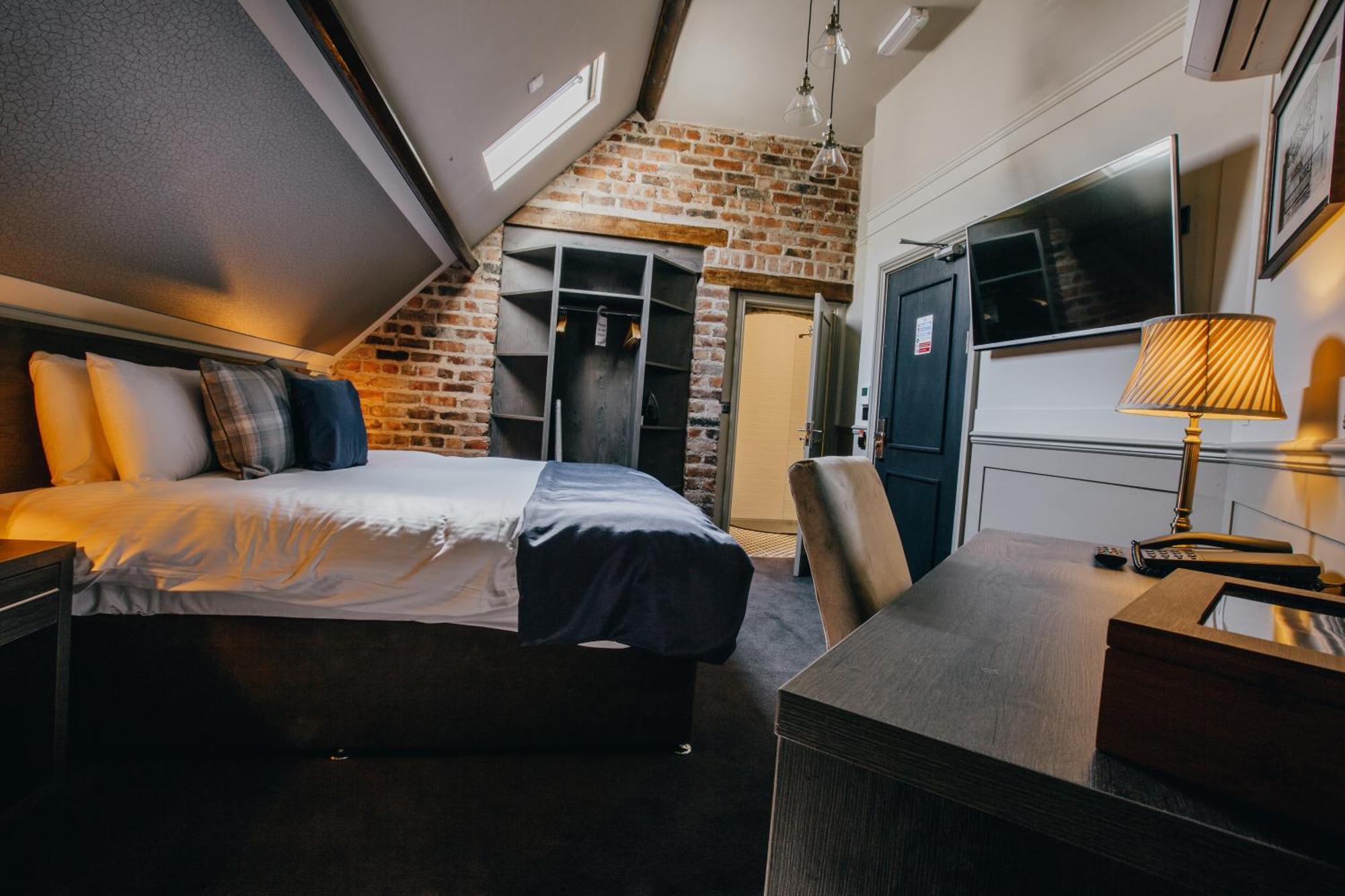 The Duke Of Edinburgh Hotel & Bar Barrow-in-Furness Dış mekan fotoğraf