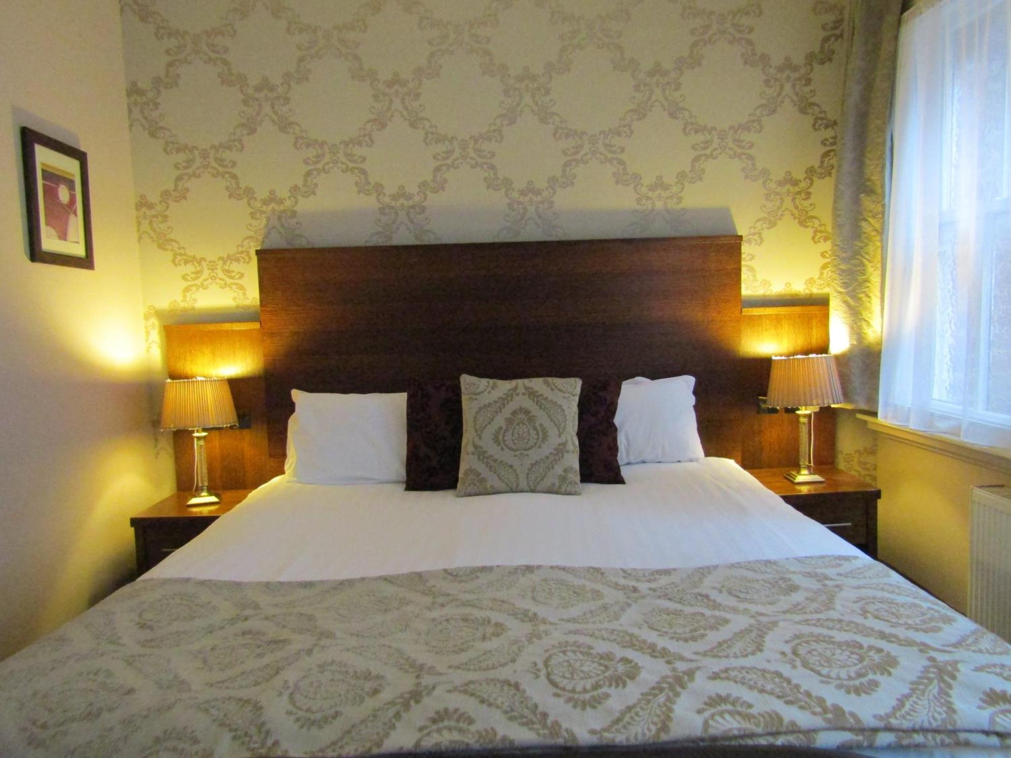 The Duke Of Edinburgh Hotel & Bar Barrow-in-Furness Oda fotoğraf