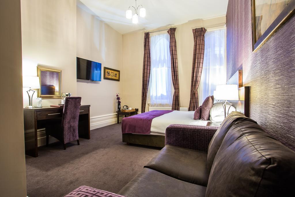 The Duke Of Edinburgh Hotel & Bar Barrow-in-Furness Dış mekan fotoğraf