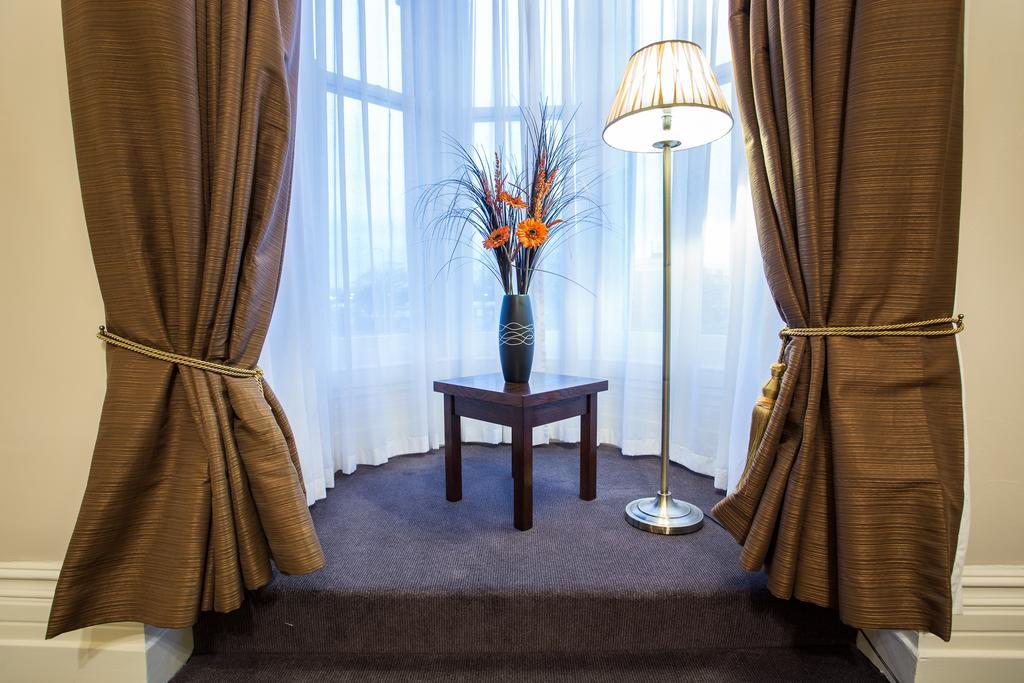 The Duke Of Edinburgh Hotel & Bar Barrow-in-Furness Dış mekan fotoğraf