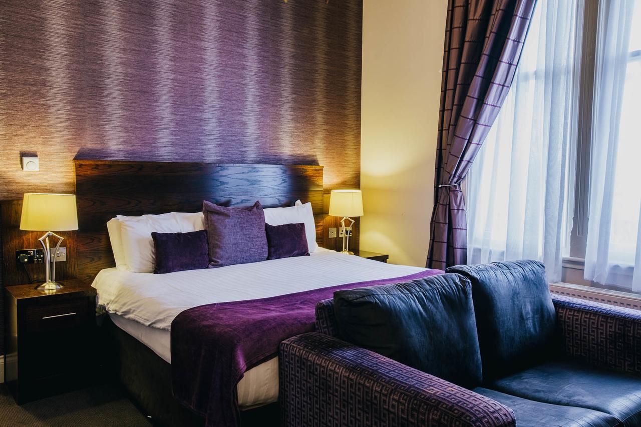 The Duke Of Edinburgh Hotel & Bar Barrow-in-Furness Dış mekan fotoğraf