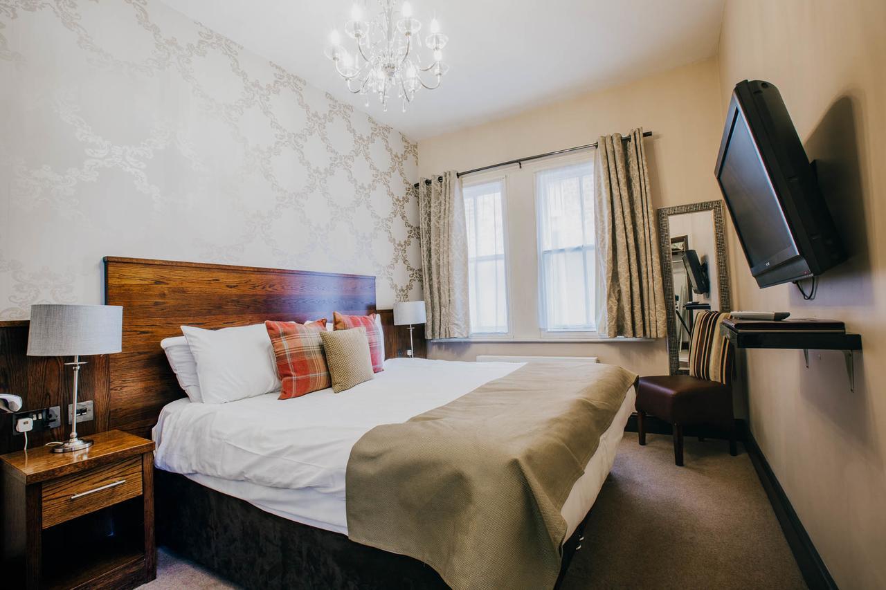 The Duke Of Edinburgh Hotel & Bar Barrow-in-Furness Dış mekan fotoğraf