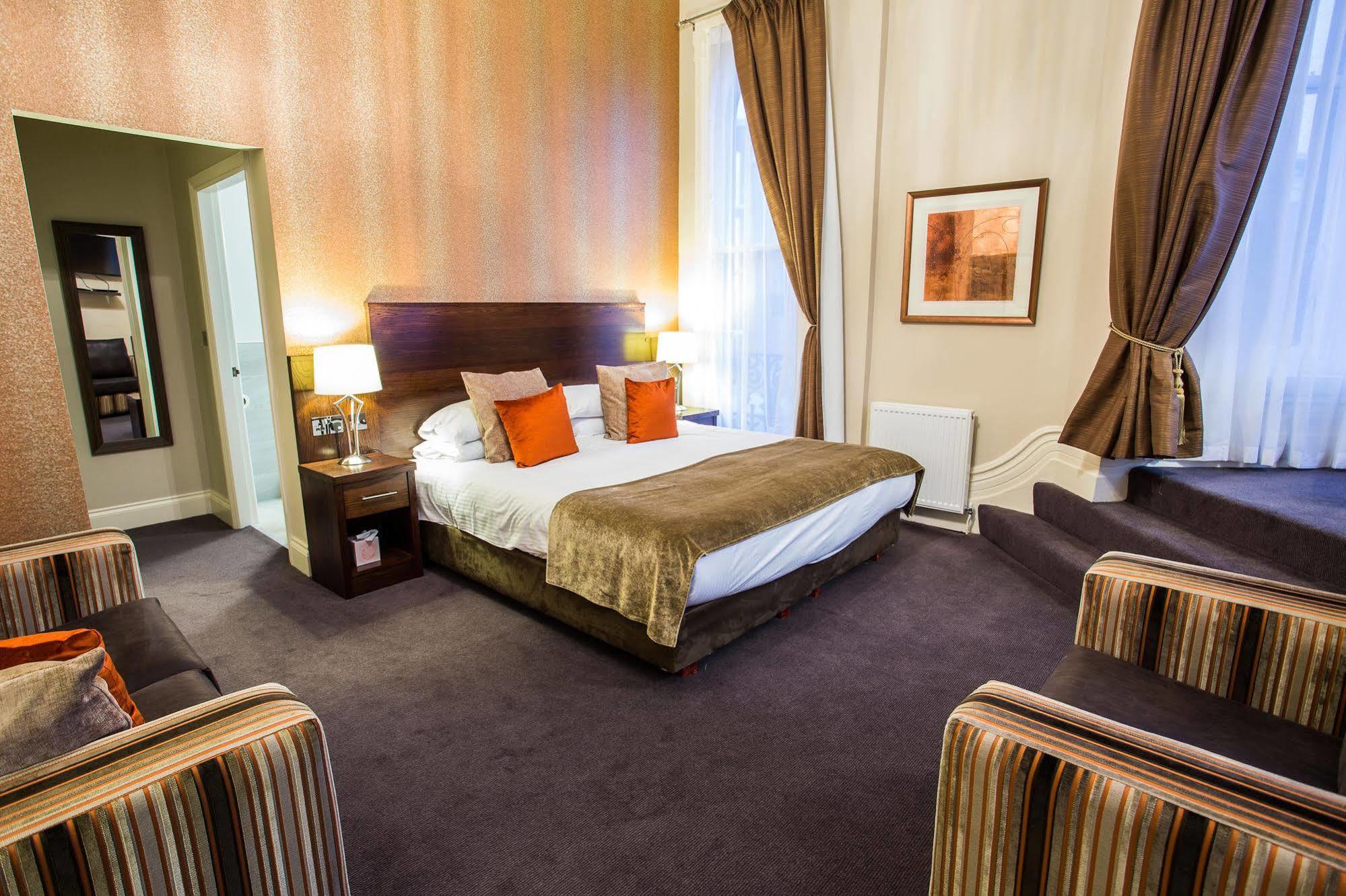 The Duke Of Edinburgh Hotel & Bar Barrow-in-Furness Dış mekan fotoğraf