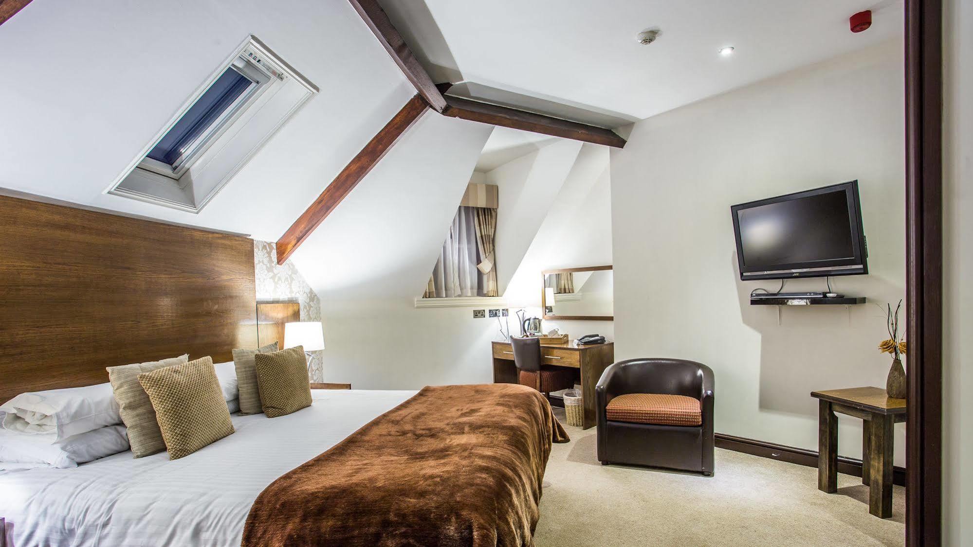 The Duke Of Edinburgh Hotel & Bar Barrow-in-Furness Dış mekan fotoğraf